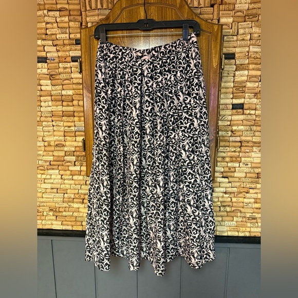 Vintage Y2K Leslie Fay Pink & Black geometric print midi skirt w pearl button 10 - Picture 5 of 6